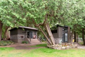 Rideau Lake Cottage Bunkies